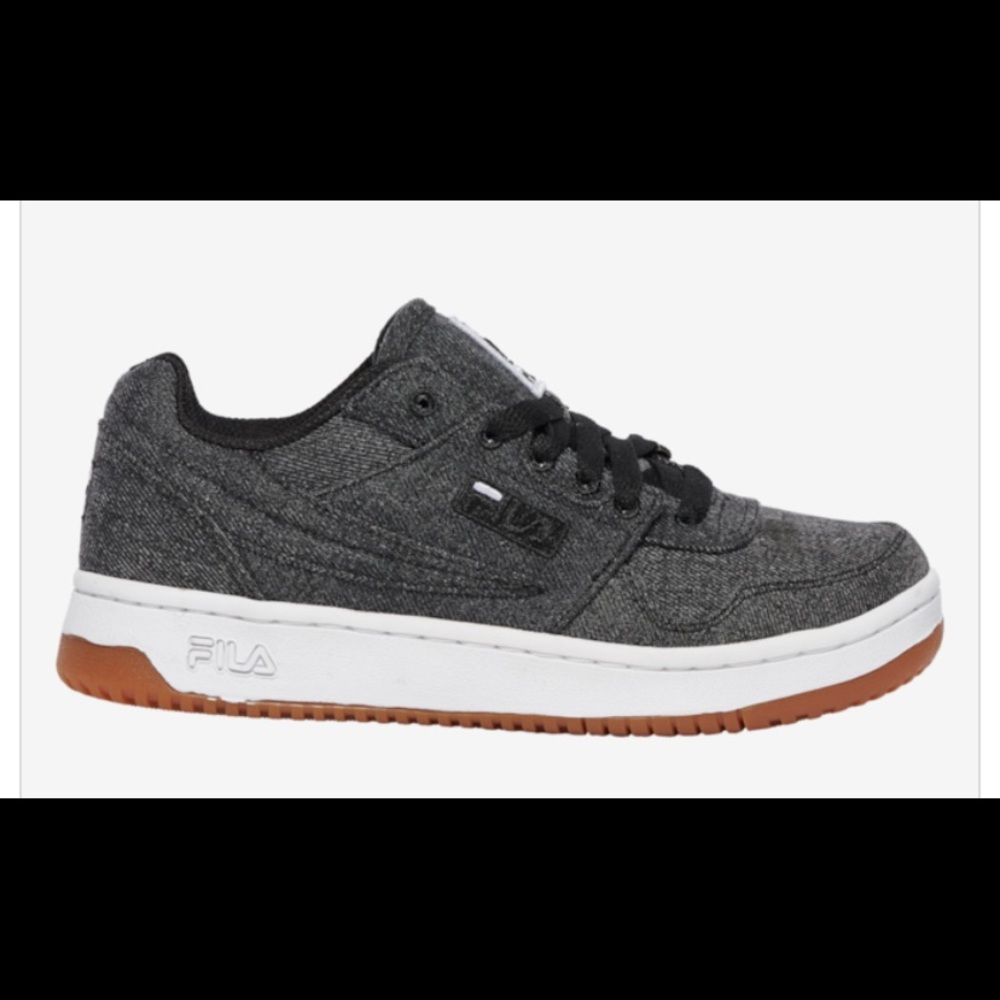 FILA SNEAKERS
